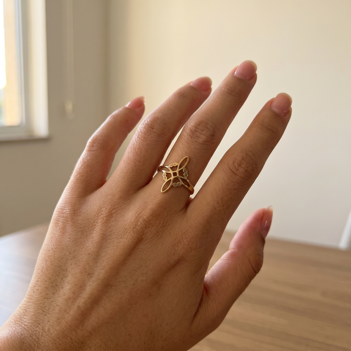 Anillo Nudo de Bruja