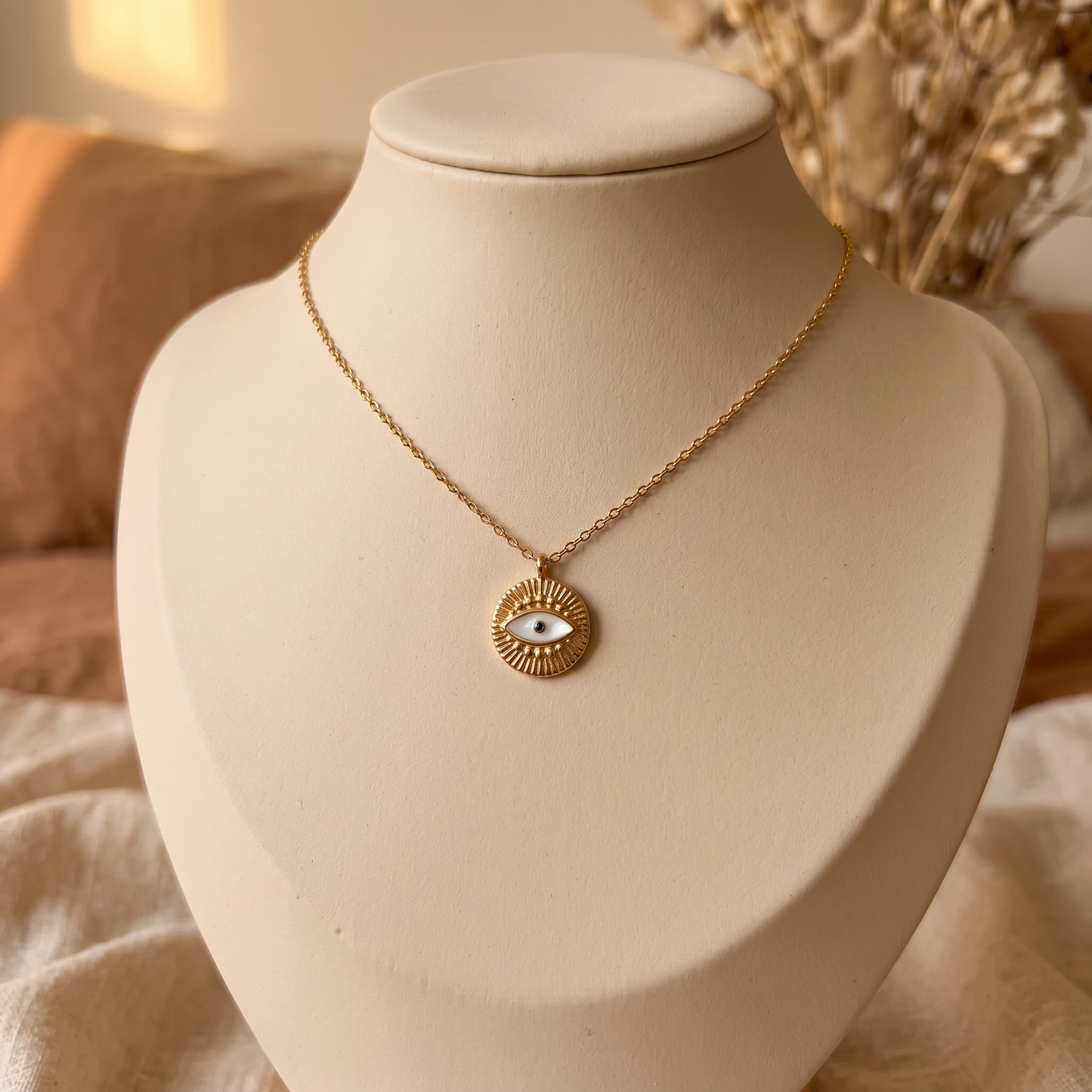 Collar ojo turco